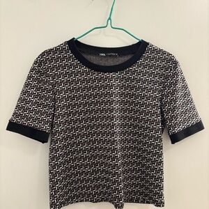 Zara Geometric Black and White Short Sleeve Top